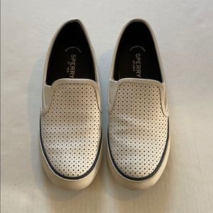 Sperry slip on shoes